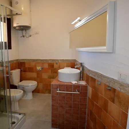 Vakantiehuis Moderno E Ampio Trilocale Porto Pozzo