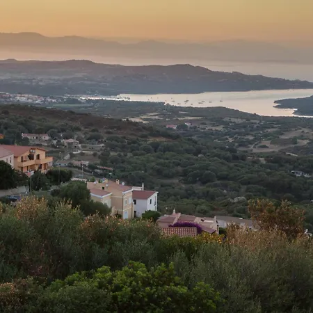 Moderno E Ampio Trilocale Porto Pozzo